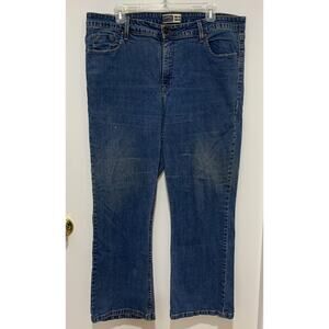 Levi’s Signature Mid Rise Bootcut Women’s Size 18 Blue